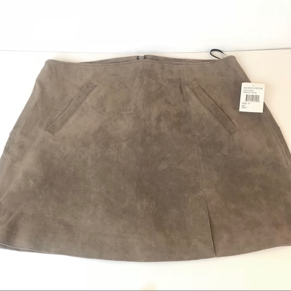 SOLD ! BLANKNYC Suede Miniskirt - Picture 5 of 5